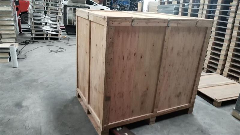 2-wooden-case